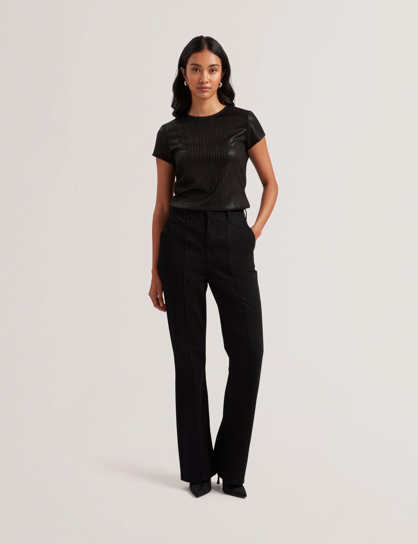 Ribbed Metallic Fitted T-Shirt
