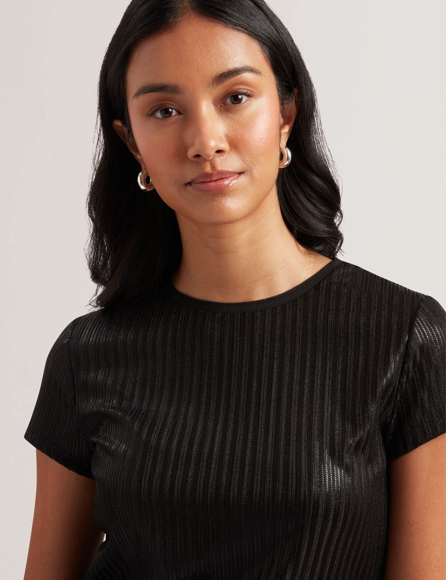 Ribbed Metallic Fitted T-Shirt