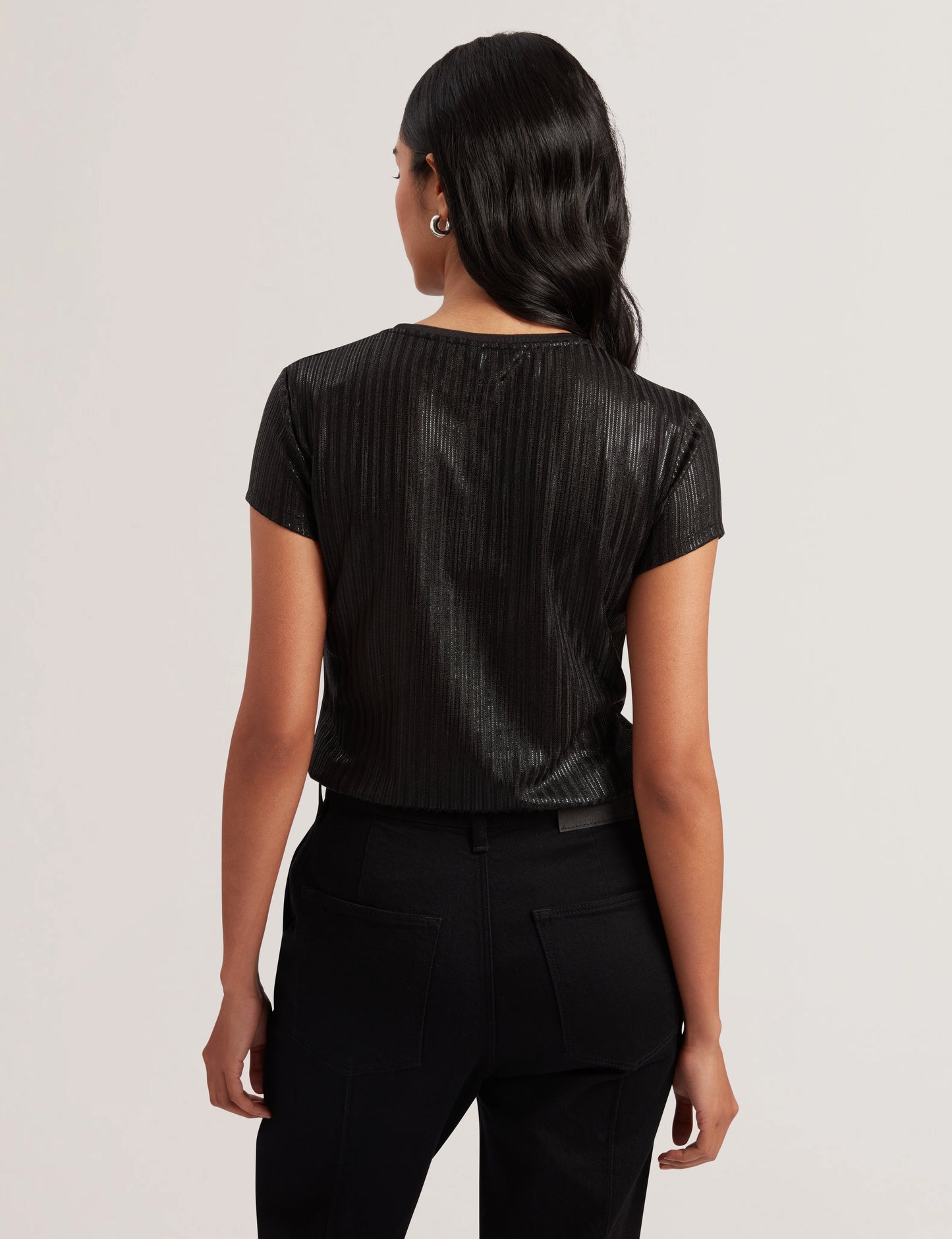Ribbed Metallic Fitted T-Shirt