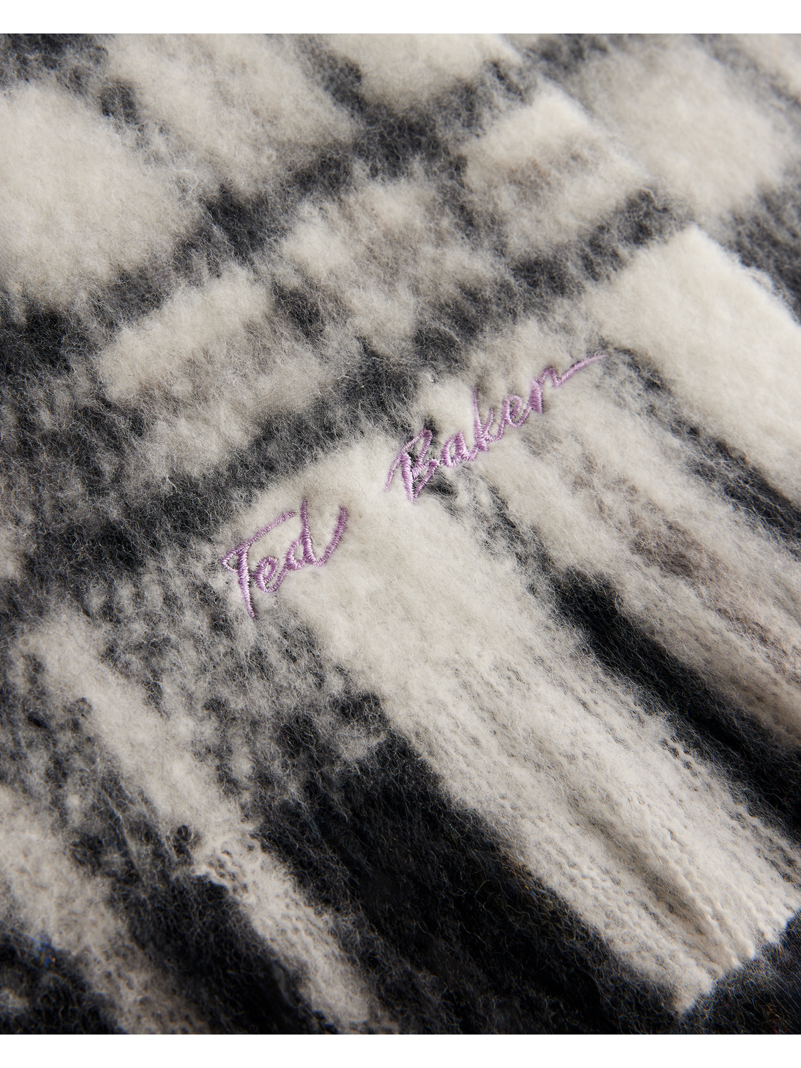 Checked Fringed Edge Woven Scarf
