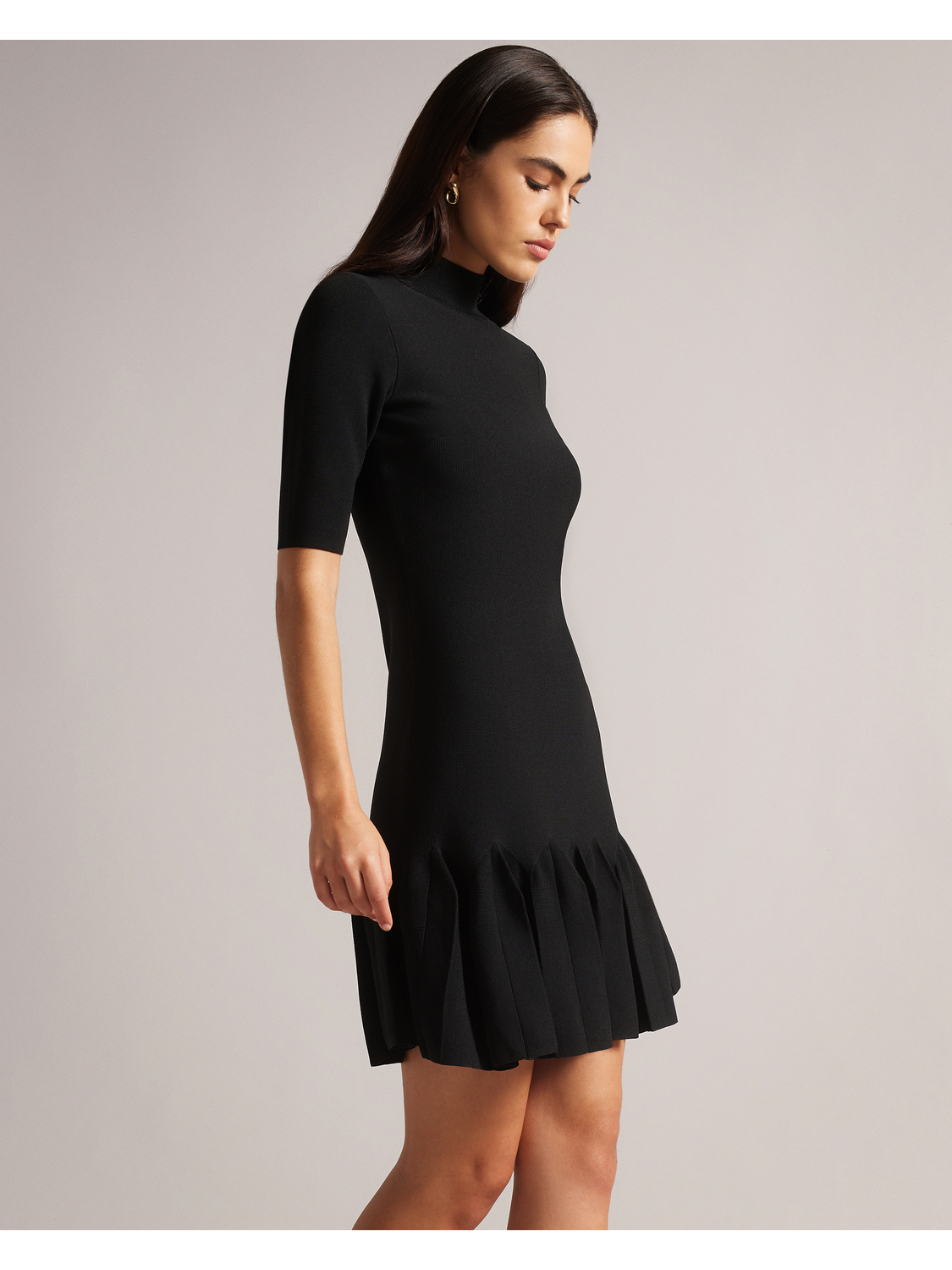 Pleated Hem Bodycon Knit Mini Dress