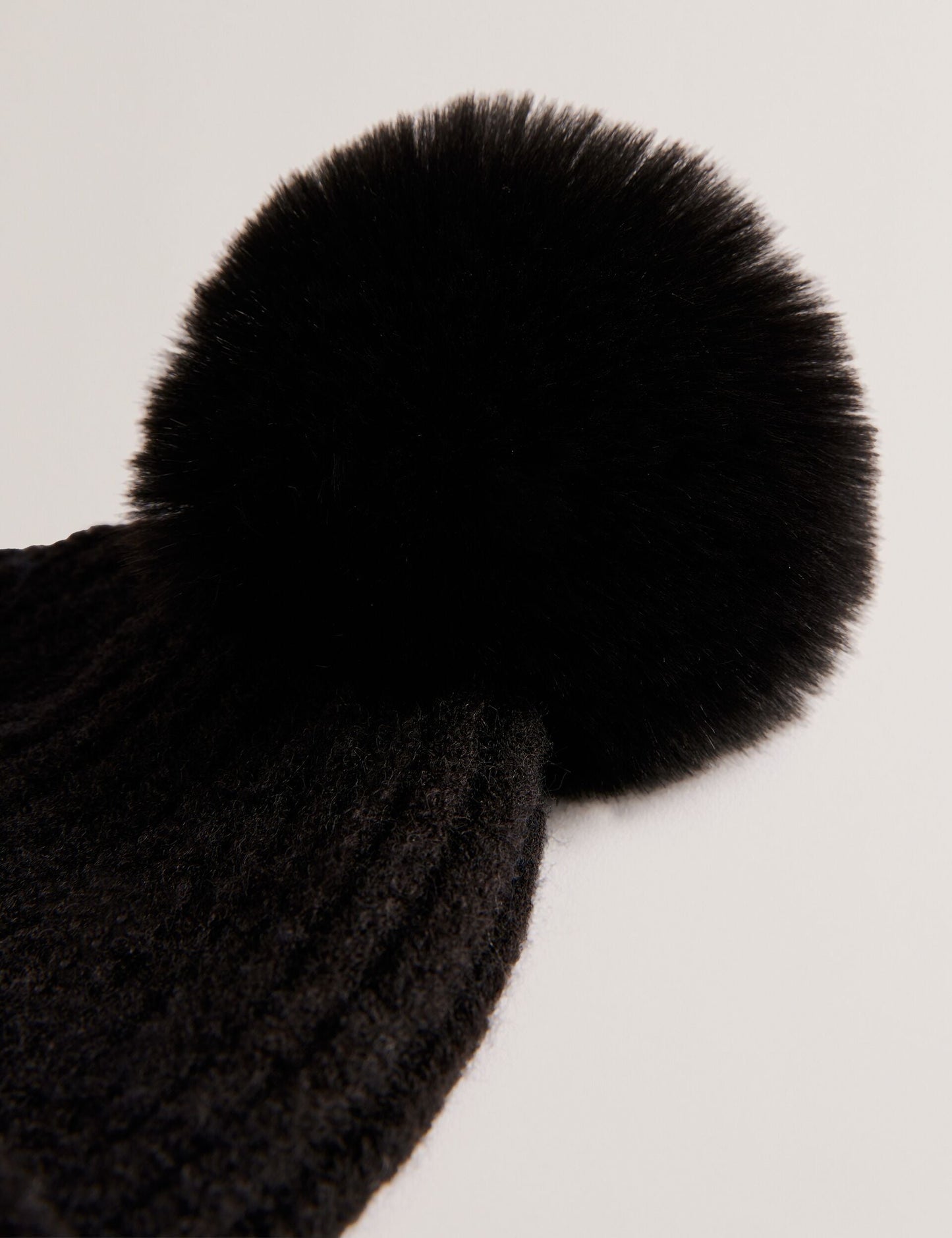 Ribbed Knit Fluffy Bobble Hat